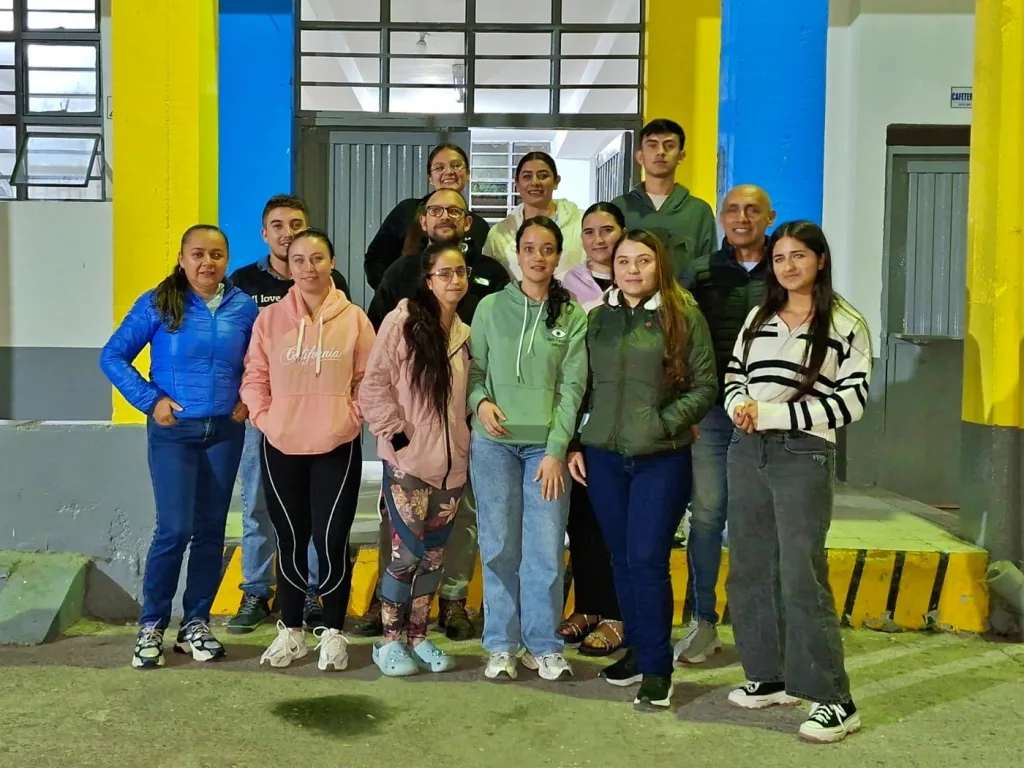 96 estudiantes inician su formación con la UNIOC en Neira, Salamina y Supía